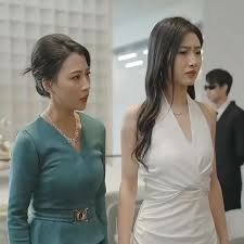 Ajralganidan keyin oilaviy biznesni meros qilib olishga majbur seriali uzbek tilida barcha qismlar